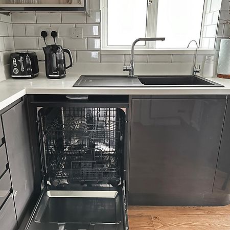 2-Br Flat With Style And Comfort In St John'S Wood London Exterior photo